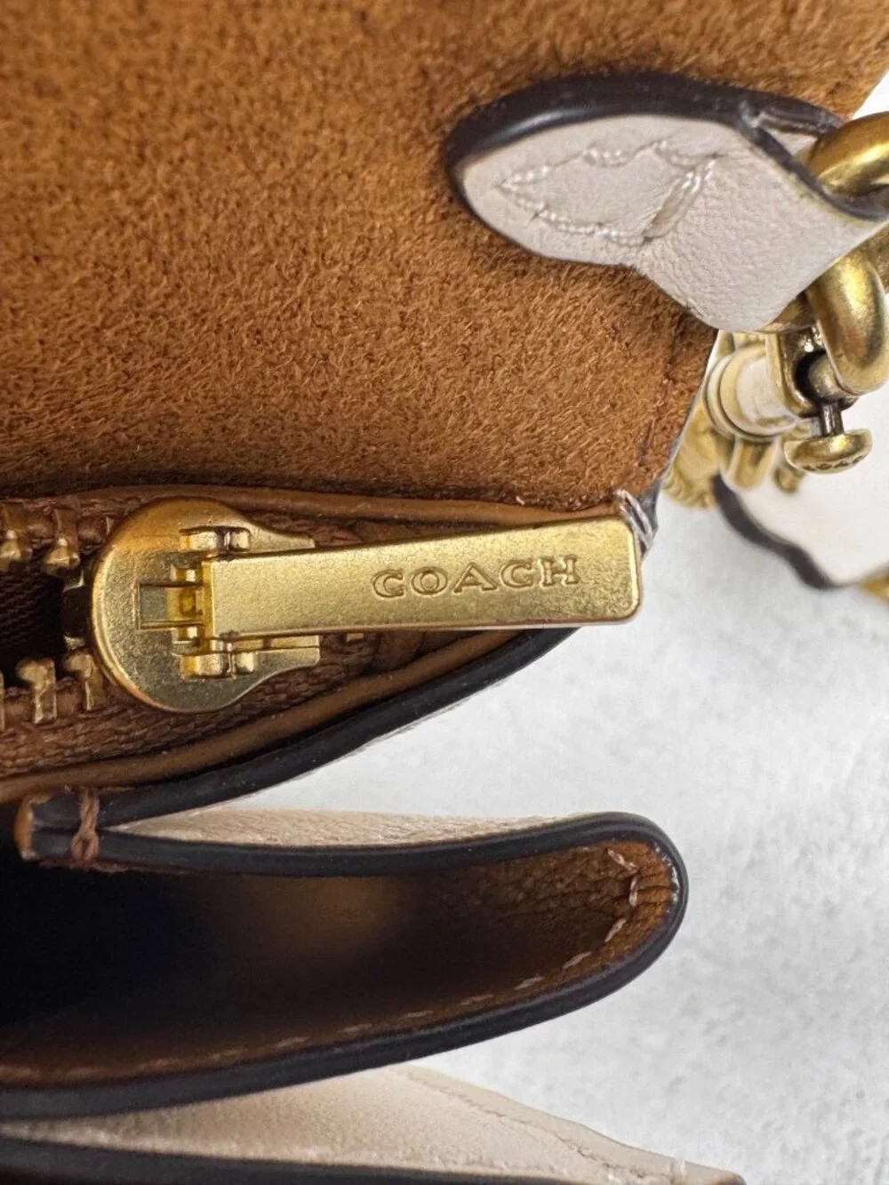 Coach Marlowe Crossbody Leather Bag Purse Gold Chain Strap Cream Compact - Picture 10 of 14